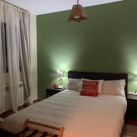 Chalet Pradonavas Navas de San Antonio Екстериор снимка