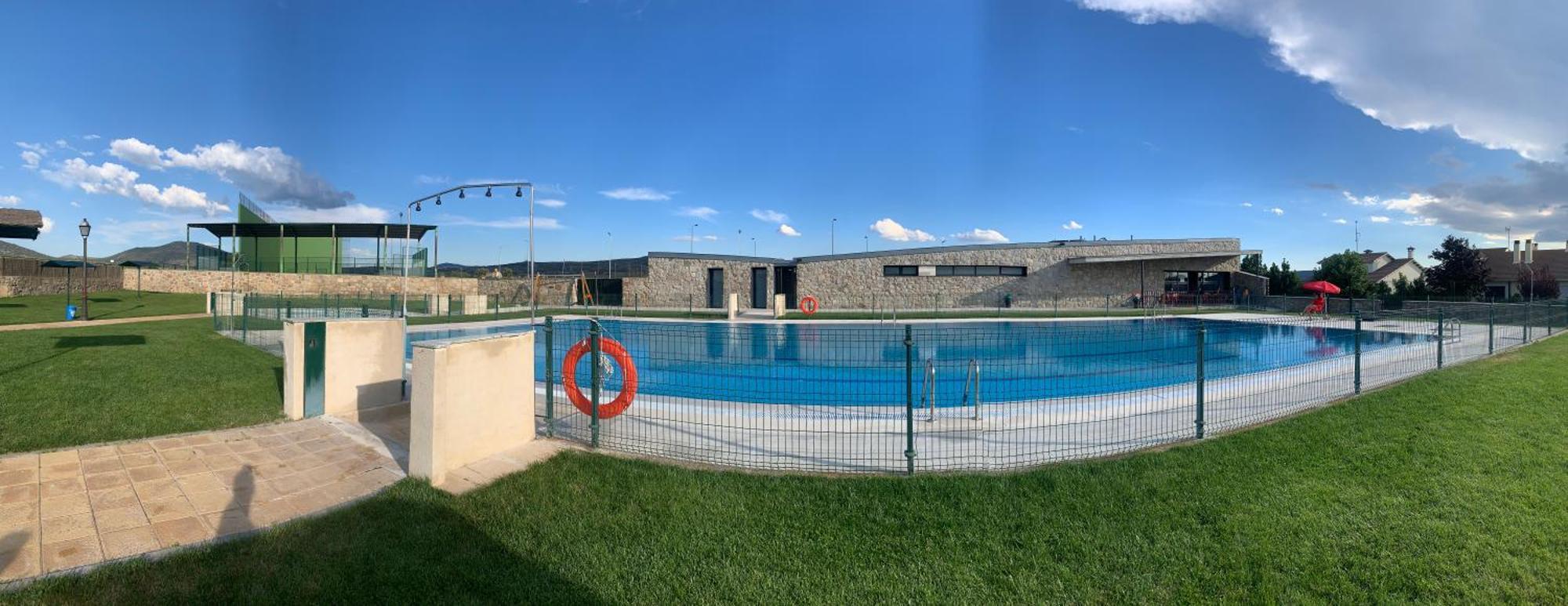 Chalet Pradonavas Navas de San Antonio Екстериор снимка