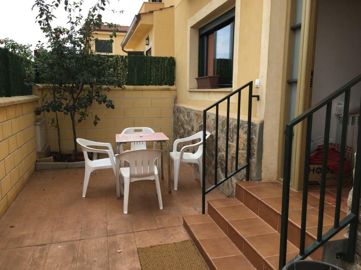 Chalet Pradonavas Navas de San Antonio Екстериор снимка