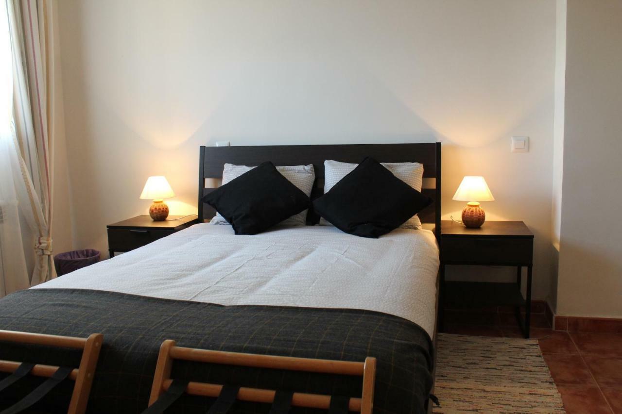 Chalet Pradonavas Navas de San Antonio Екстериор снимка